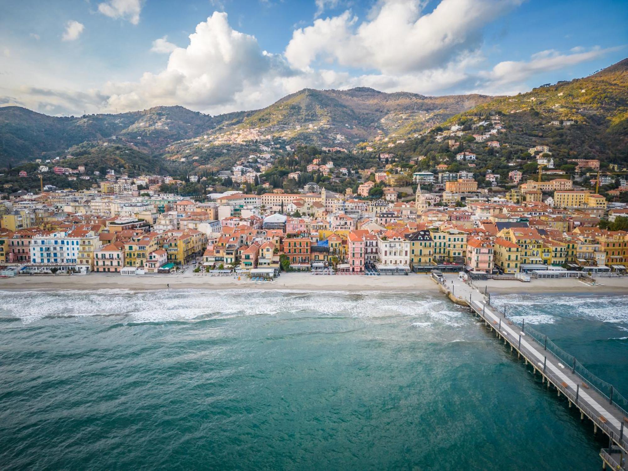 Le Terrazze Lejlighedshotel Alassio Eksteriør billede